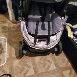 Graco Stroller. In Good Condition 