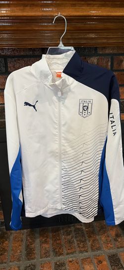 “Soccer Fans” Puma Italia Lightweight Unisex Jacket Size Large (Cash Only) PU in Keller. Map it 1st