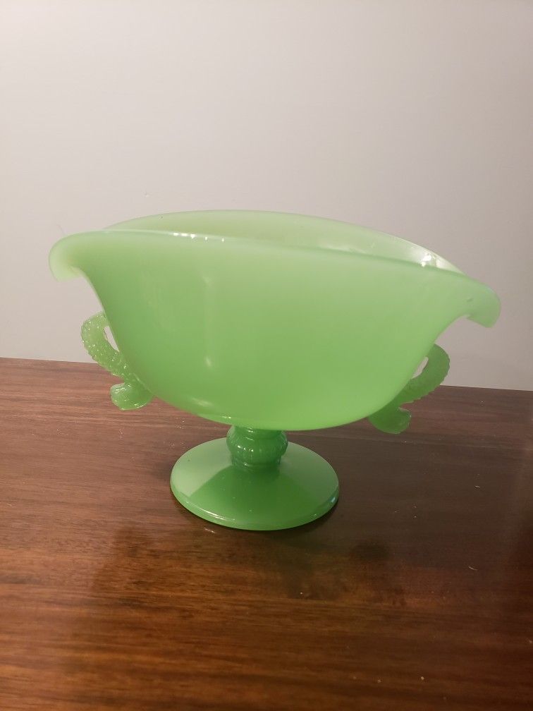 Vintage Fenton Jadeite Oval Bowl