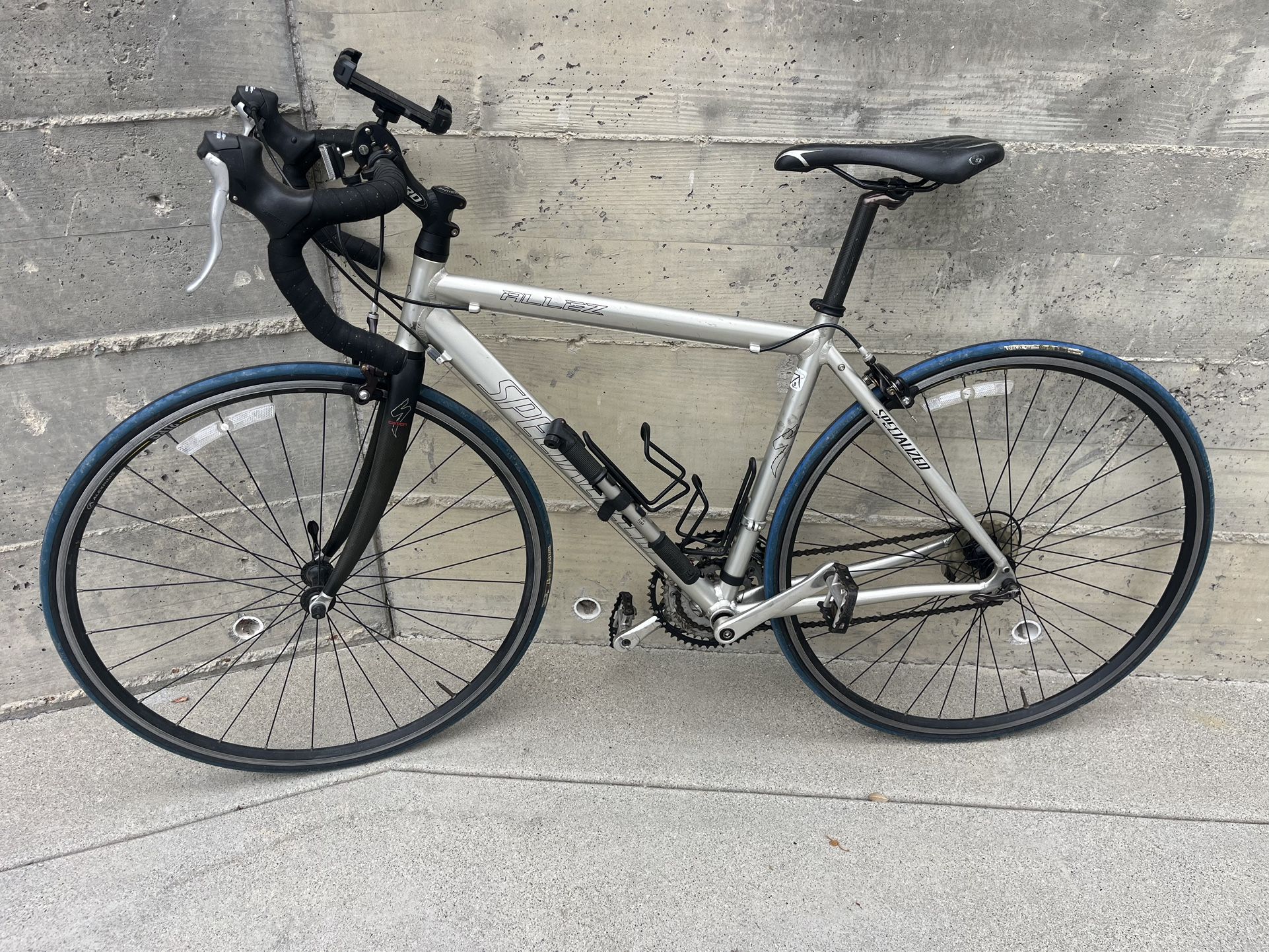 Specialized Allez 53.7 Road Bike