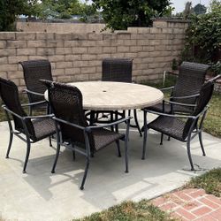 Outdoor Round Table Set