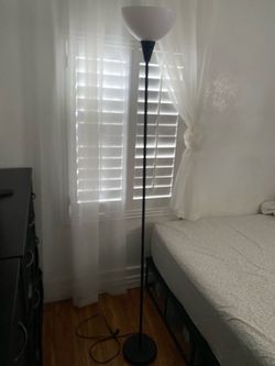 Floor lamp