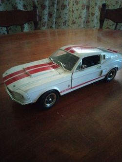 1/18 scale