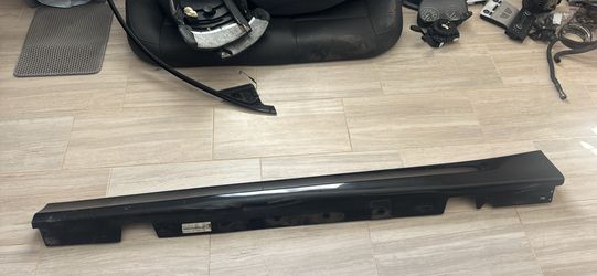 2007 OEM BMW 328xi Side skirt