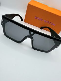 Black sunglasses