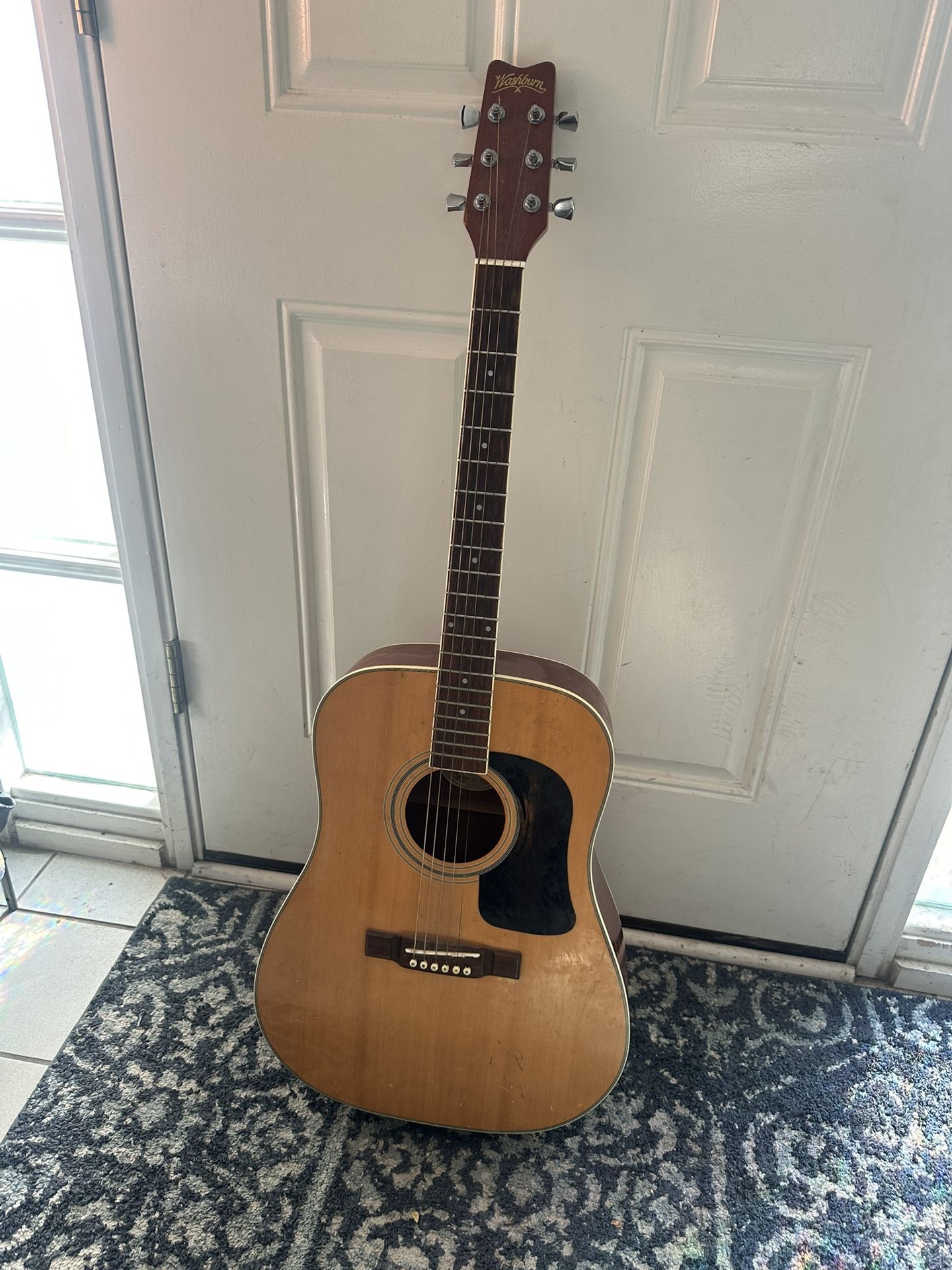 Washburn Acoustic Guitar 