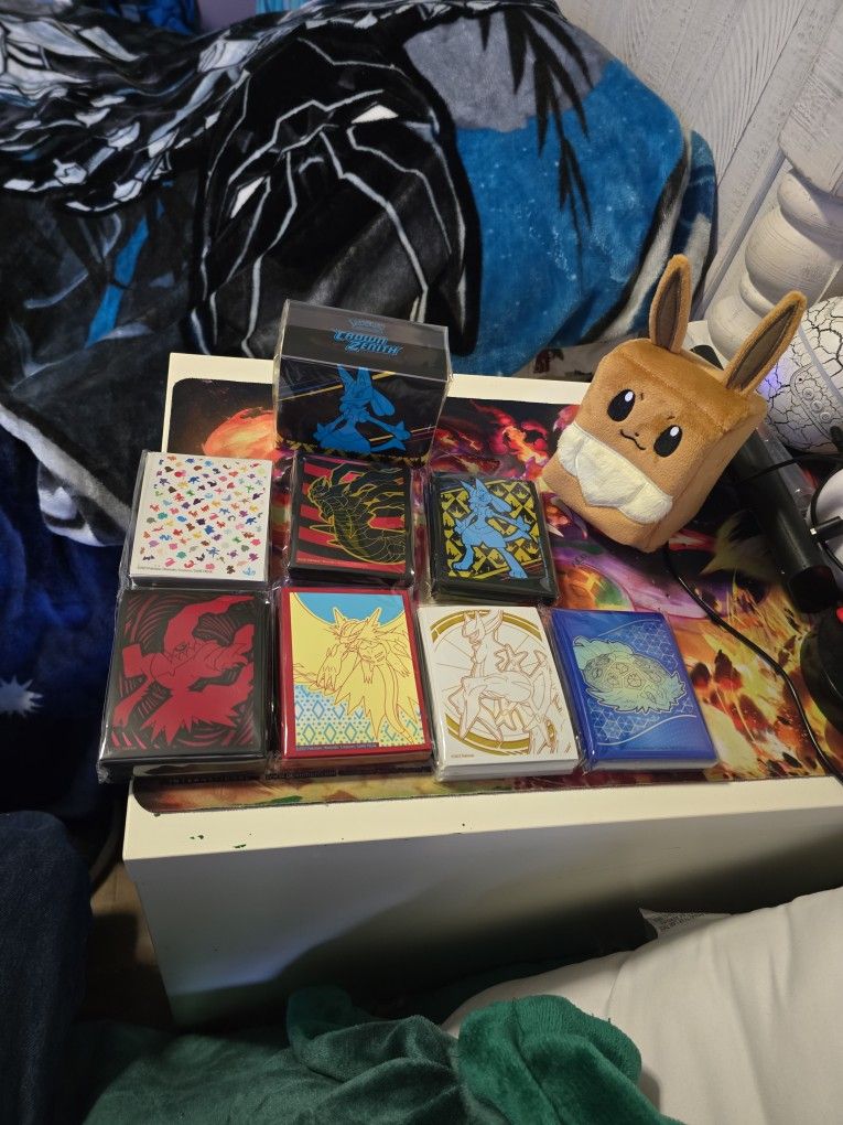 Brand New Deck Box An Sleeves