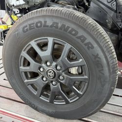 4 Yokohama Geolandar X-CV Tires - 245/70R17 - Like New