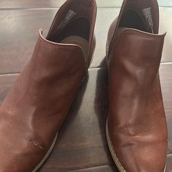 Boots size 8 1/2 used