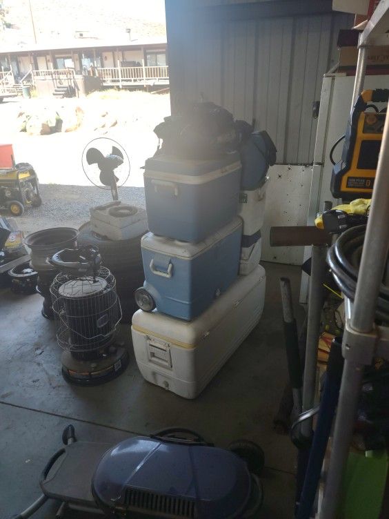 Multiple Ice Chests for Sale in Winchester, CA OfferUp