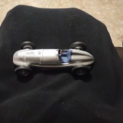 1/18  Cmc  For Trades Or Sale Parts Diorama  