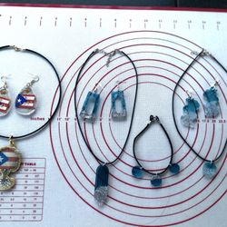 hand made resin jewelry 