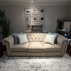 Chesterfield Sofa