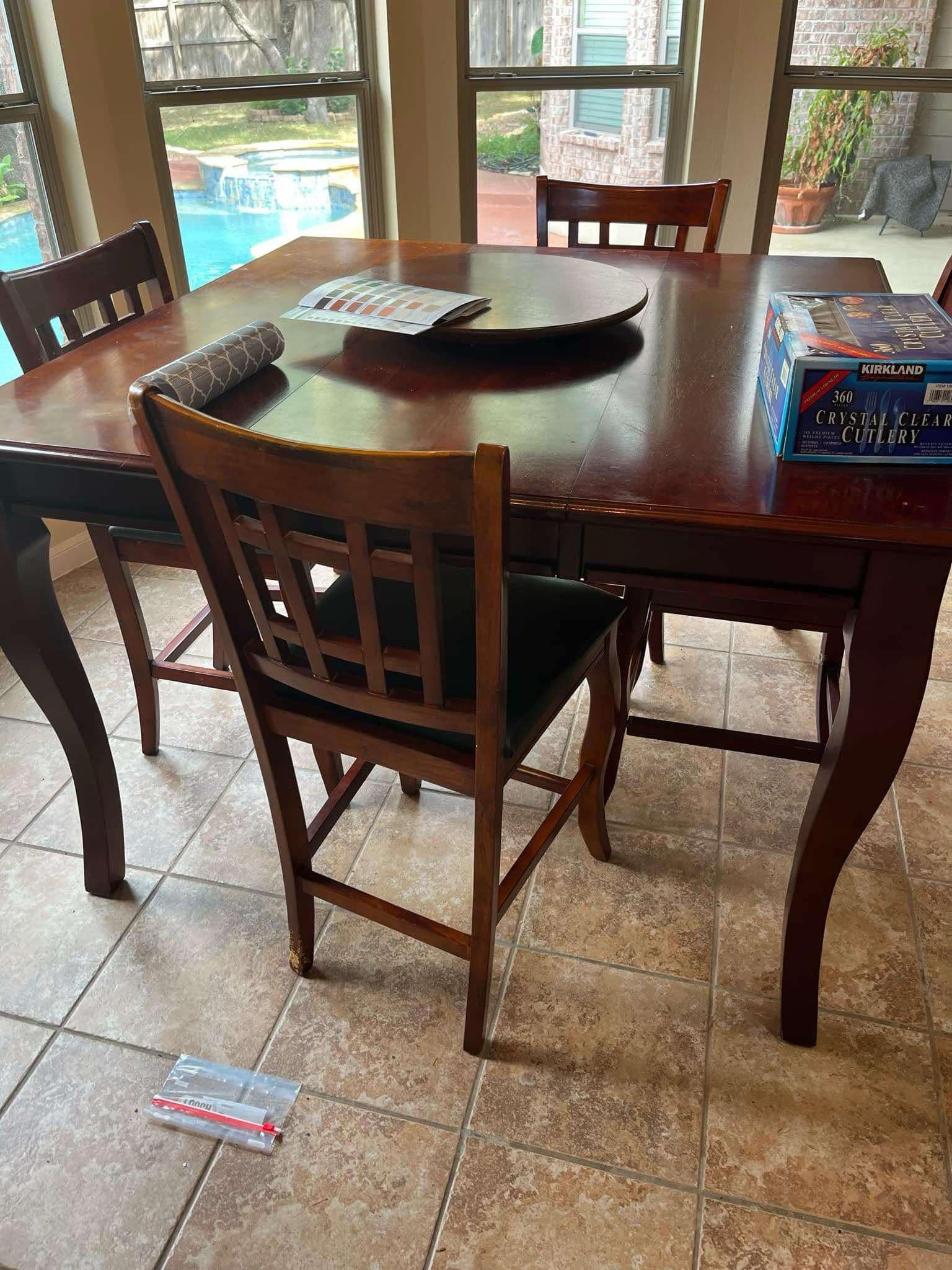Used Dinner Table