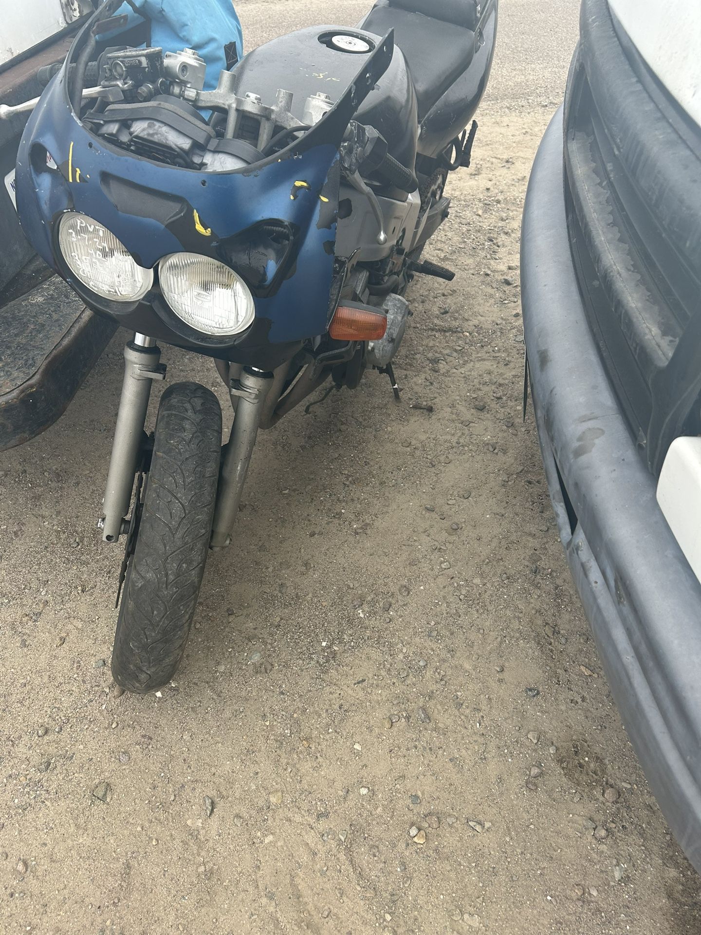 Yamaha Fzr 600