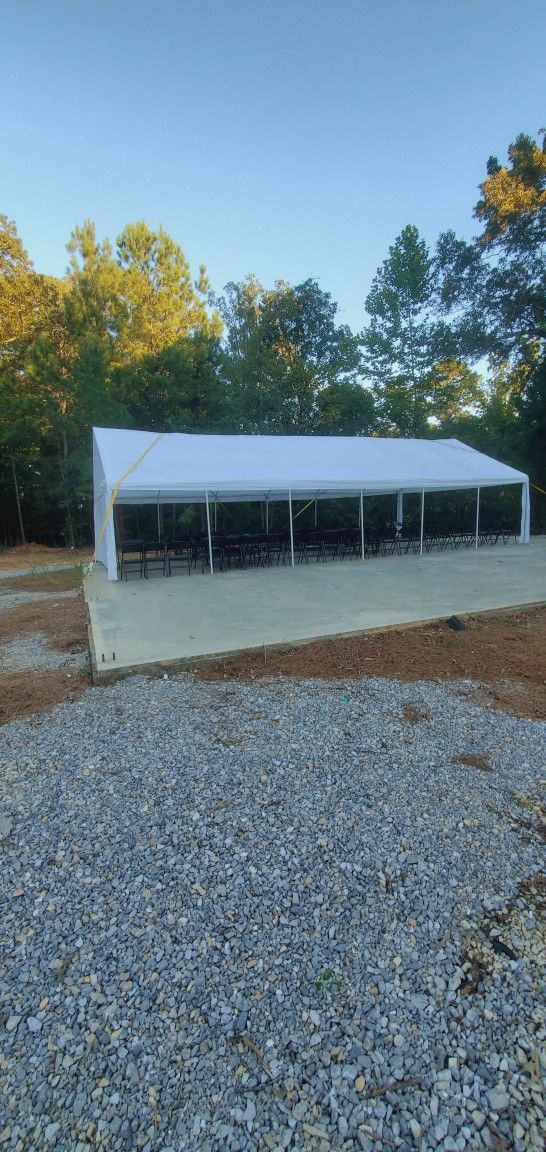FOR.  RENT.     Tent , Chairs,tables,bouty ,bouncy House 