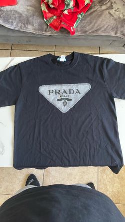 black prada shirt size large