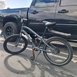 Townie bike 7d step over