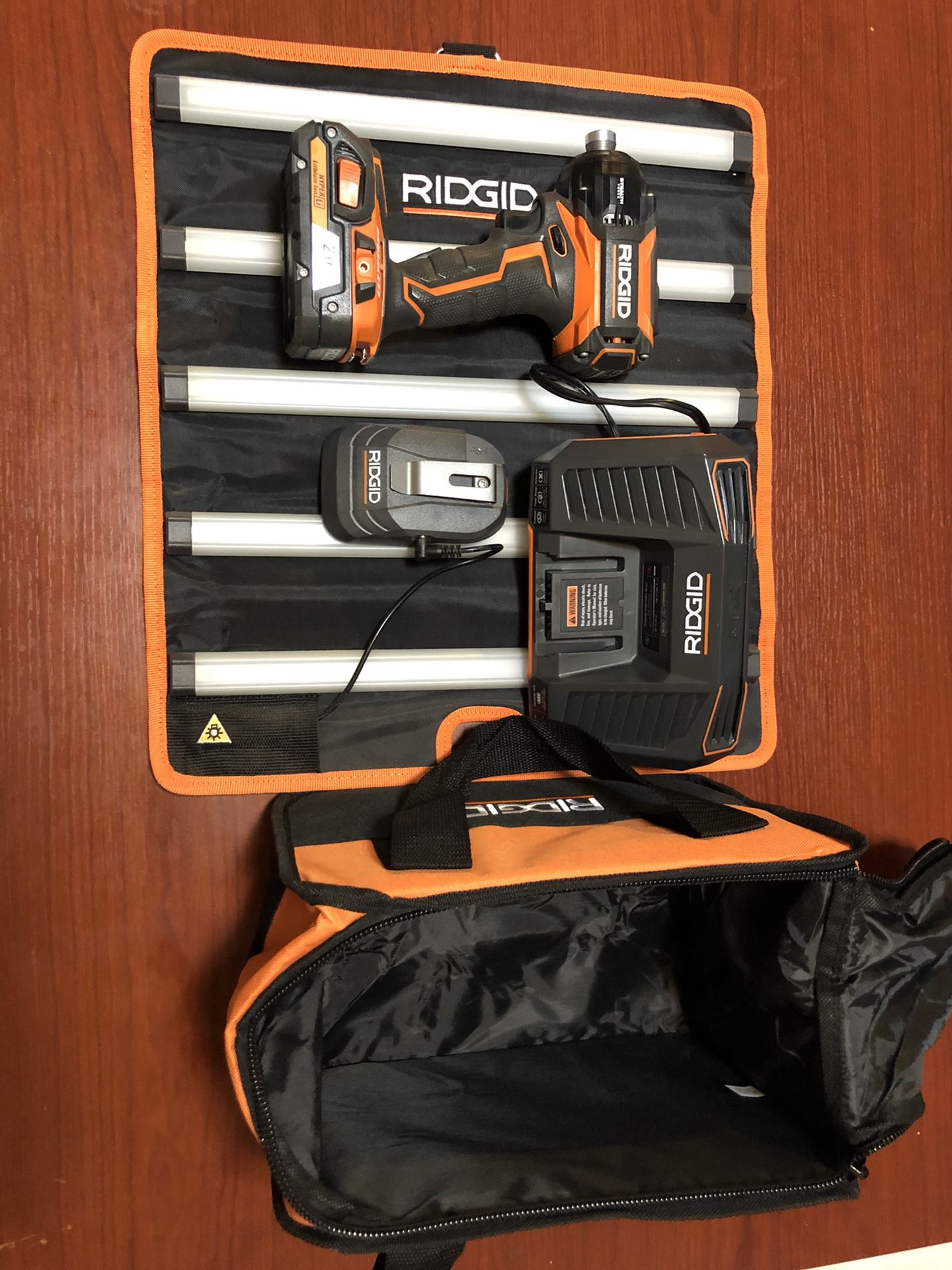 Ridgid 18v Stealth Force Impact Driver W/ Battery and charger and Mat Light