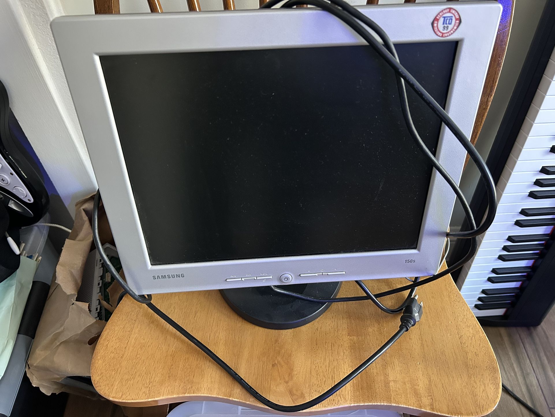 Samsung 150s Old School Monitor