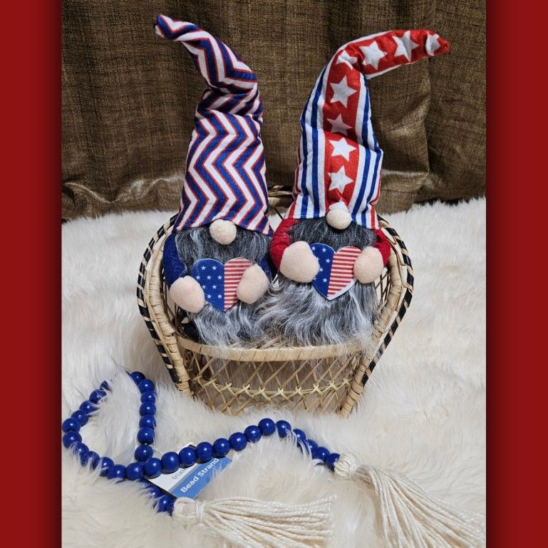 4th Of July Patriotic Gnomes Plush and Bead Tassel Strand ❤️🇺🇸💙