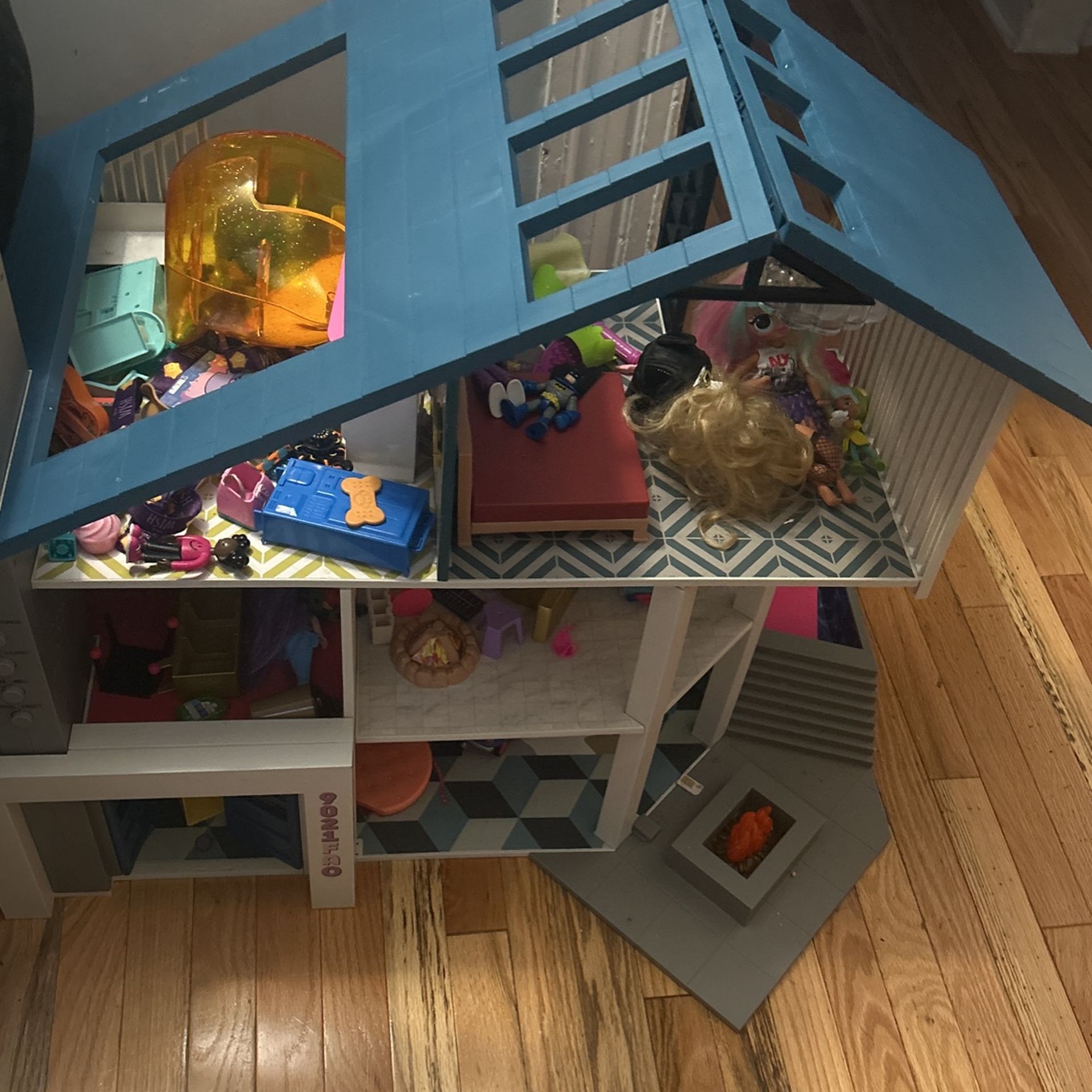 Beautiful doll house