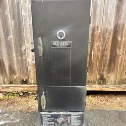 Master built smoker 