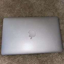 Macbook Air 11”
