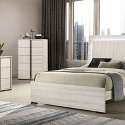 Brand New White Washed 4pc Queen Bedroom Set (Available in Eastern King)