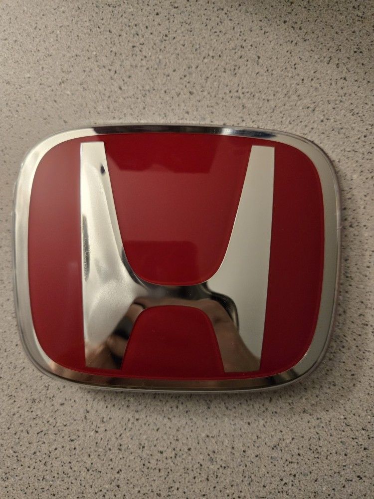 Genuine OEM Honda Civic Type R Red H Badge FL5 Emblem FRONT JDM 2023 2024 2022 2025  sport