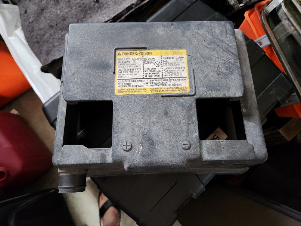 2006-2010 HUMMER H3 Battery Box Lid Top Cover