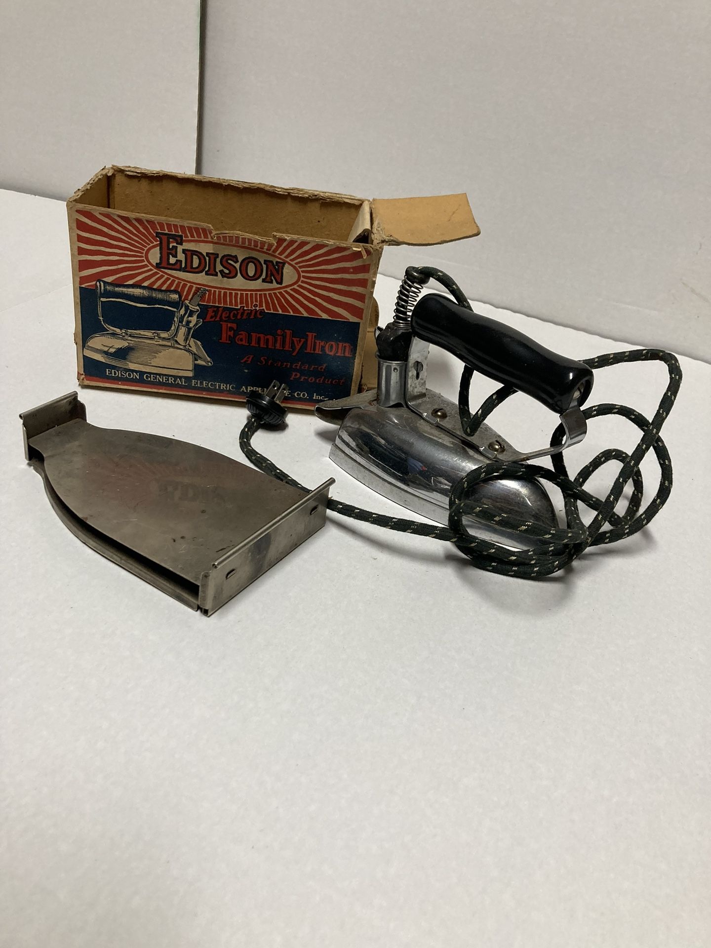 Electric Iron Vintage