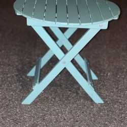 Indoor/Outdoor Folding Sidetable 