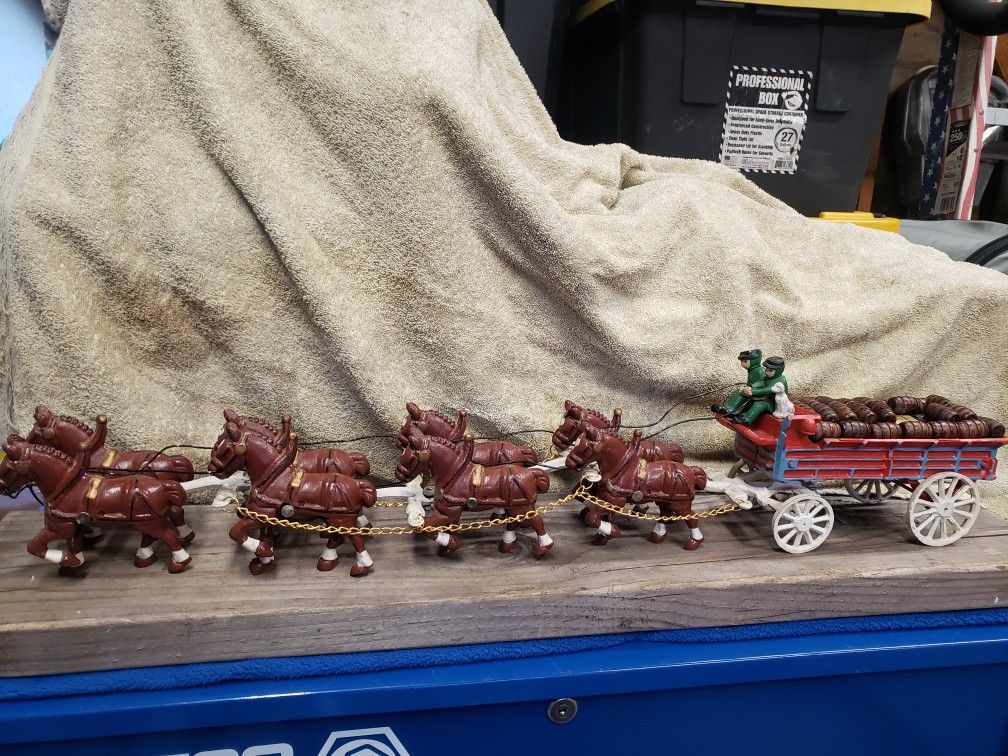 Vintage Cast Iron ☠Wagon Horses Rare