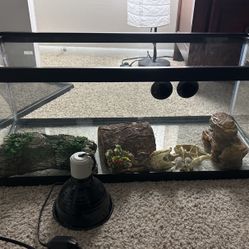 30 Gallon Tank. (Small Crack On Corner) 