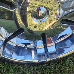 22s.   Chrome Rims.  Deep Lip.  5 Lugs 5.4.5...5.120...5.4.3/4