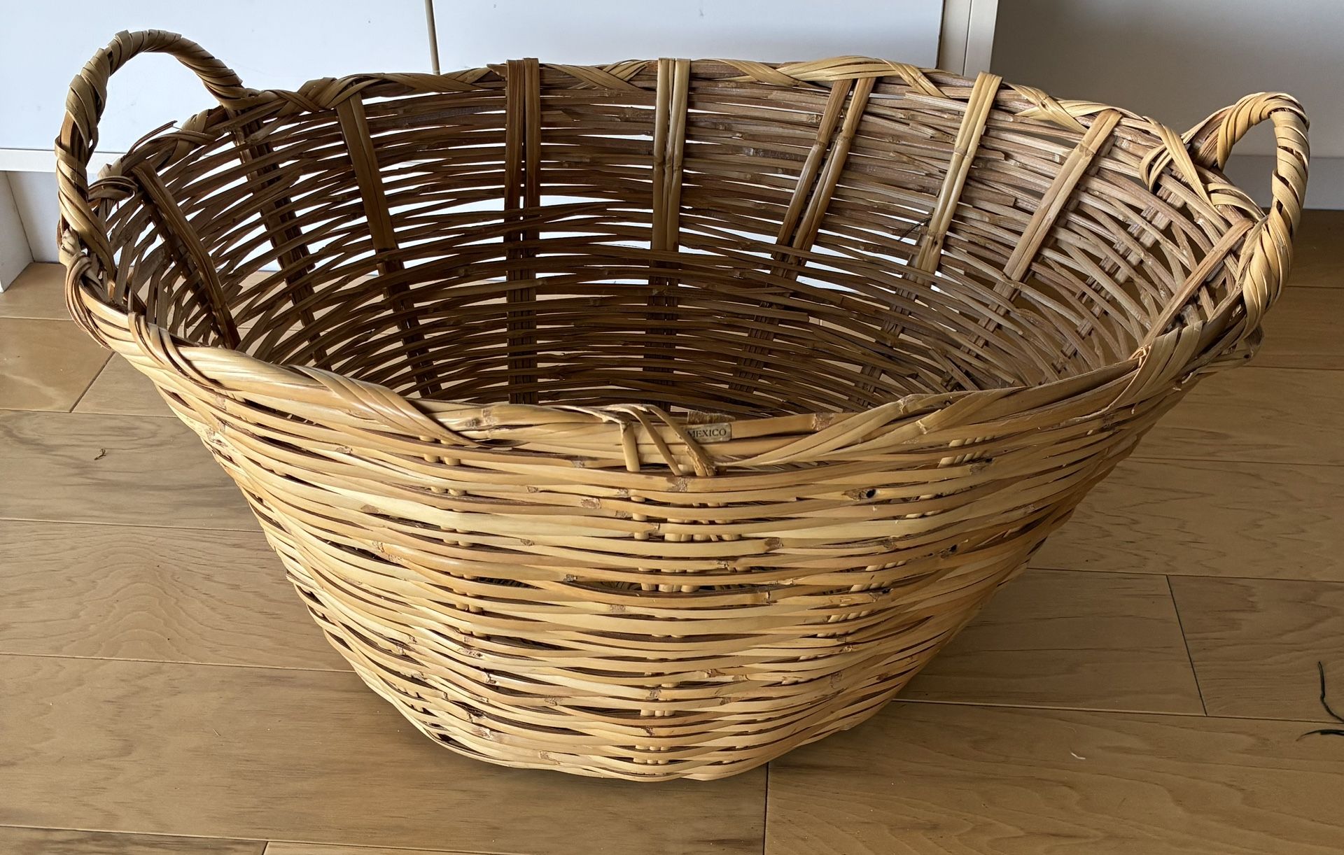Oval Basket w/Handles. 19”X25”X13”Deep.