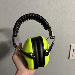 Noise Cancelling Headphones For Kids