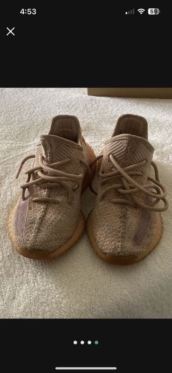 Real Clay Yeezy 350s Size 4.5
