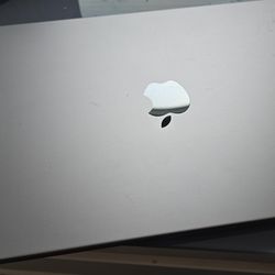 2021 MacBook Pro  A2485 16in M1 Max 32 Core GPU 32GB RAM 1TB SSD ,Excellent Condition for Promo Sale