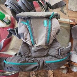 Infantino Baby Carrier 