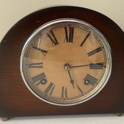 Beautiful Mantle Gong Chime Clock 