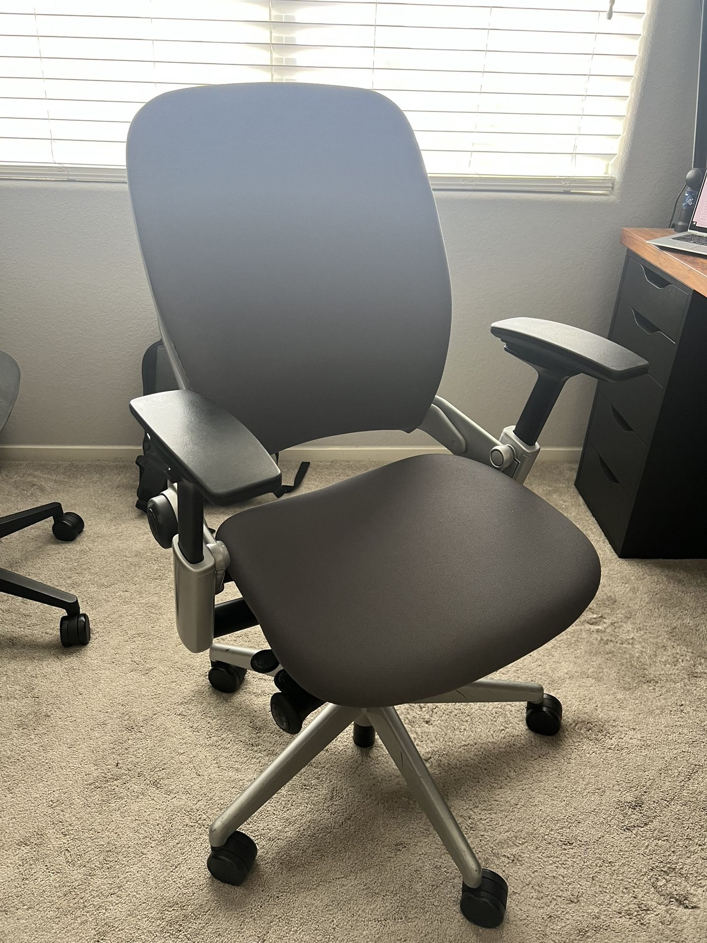 Steelcase Leap V2 Office and Gaming Chair
