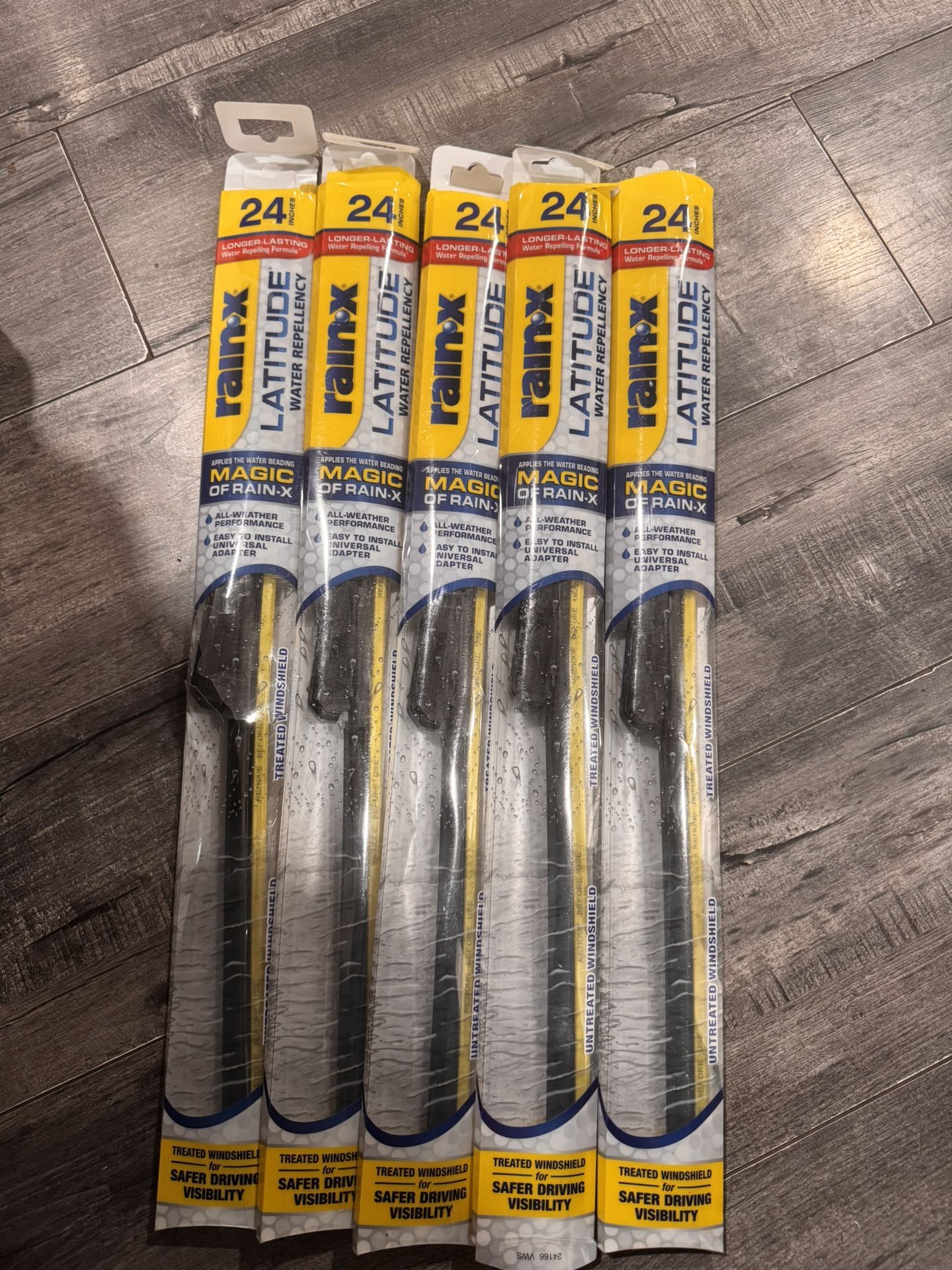 2pcs $30 Rain-X 810205 Latitude 2-In-1 Water Repellent Wiper Blades, 24 Inch Windshield Wipers H1)