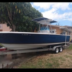 Robalo Boat 25 Ft 