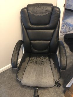 Black office chair