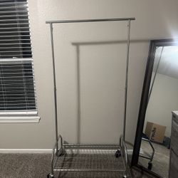 FREE- Clothes Rack (Pick Up Only)