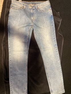 Levi's Light Wash Slim Jeans