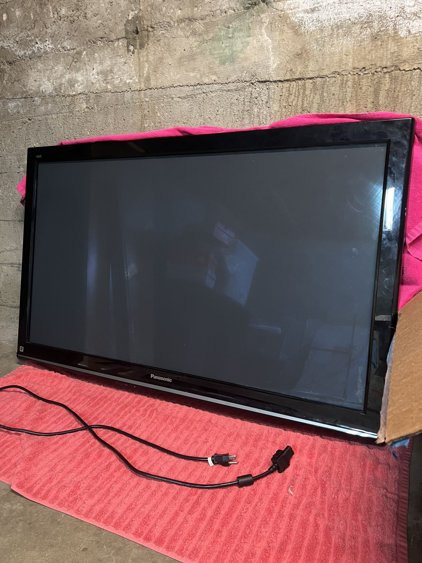 50 Inch Panasonic Flat Screen TV
