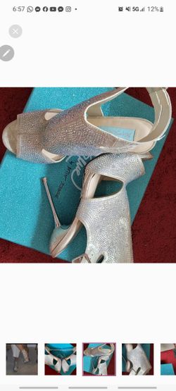 Betsy ADAMS SEXY HEELS